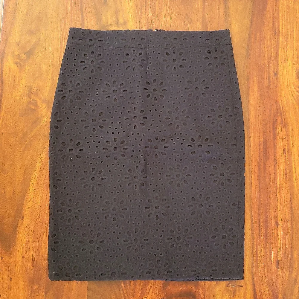 J.Crew Navy Blue Pinwheel Eyelet Lace Pencil Skirt Size 6 NWT